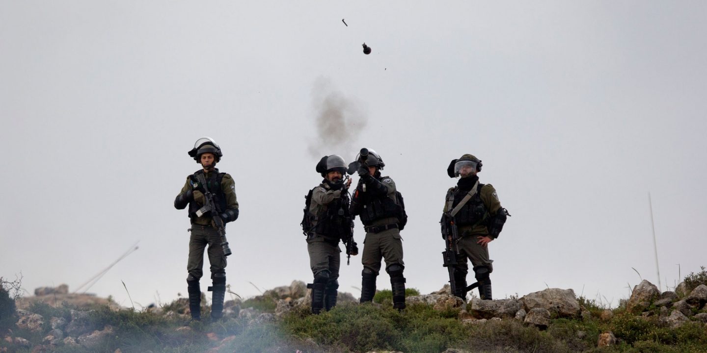 Click to enlarge Israeli troops