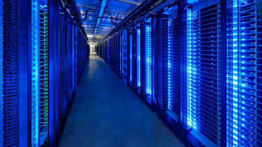 Click to enlarge Facebook energy efficient data center in Prineville, Oregon