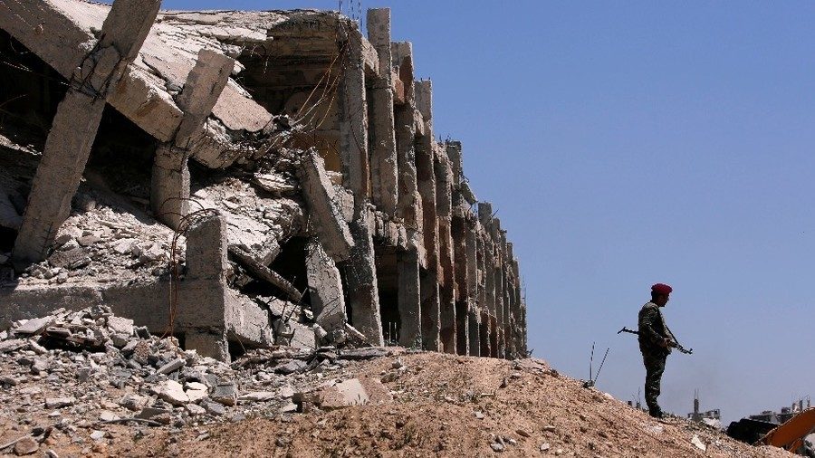 Click to enlarge Syrian soldier