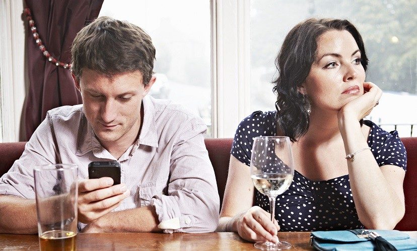 phone snubbing, phubbing