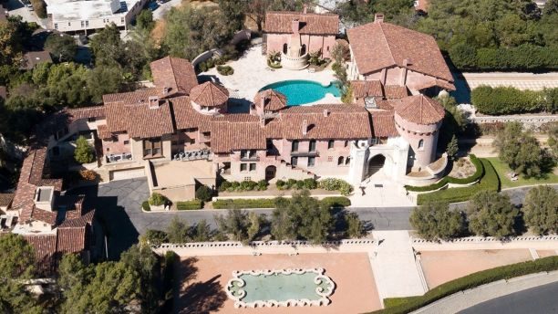 convent Los Angeles Katy Perry