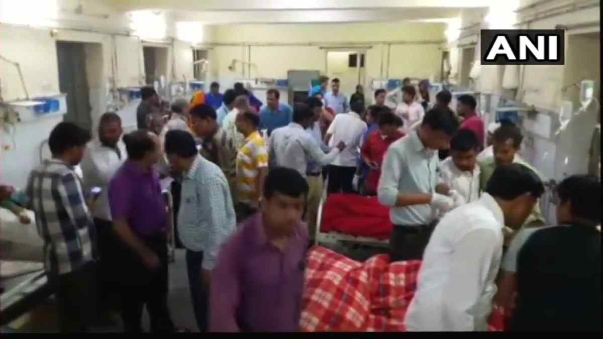 Click to enlarge 7 people were killed in Dholpur, as a hailstorm hit the region on Wednesday, 11 April.