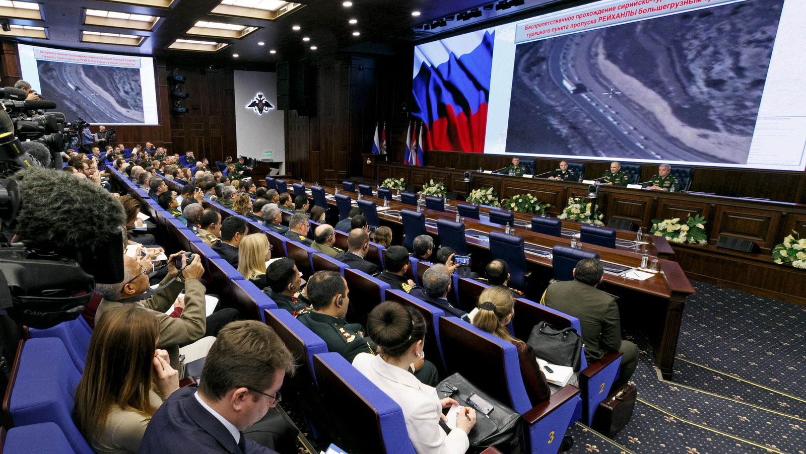 Click to enlarge russian military isis oil smuggling