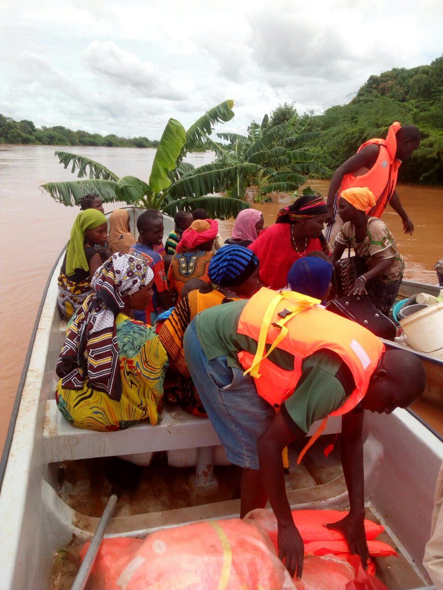 Flood rescues in Tana River County, Kenya