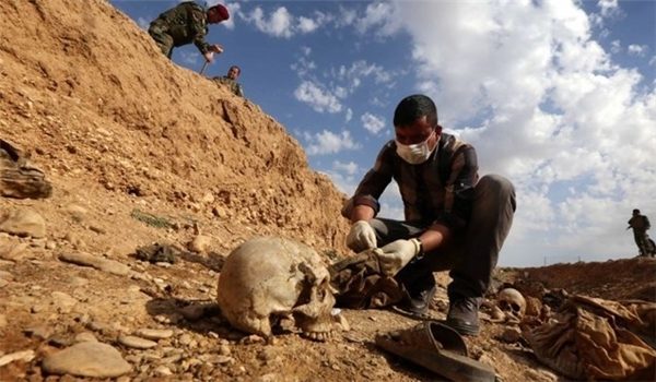 Mass grave in Douma, Syria