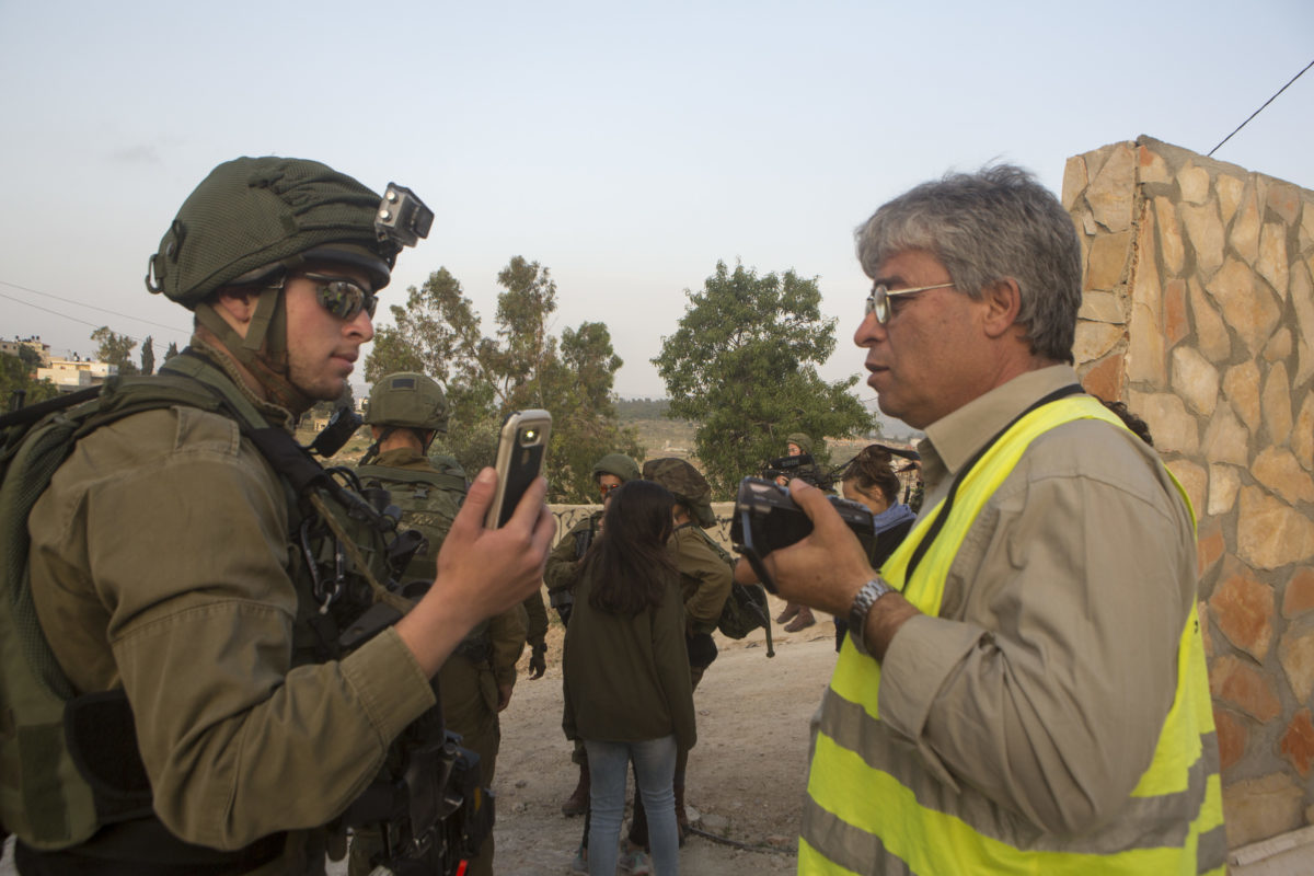Israelis soldiers journalist