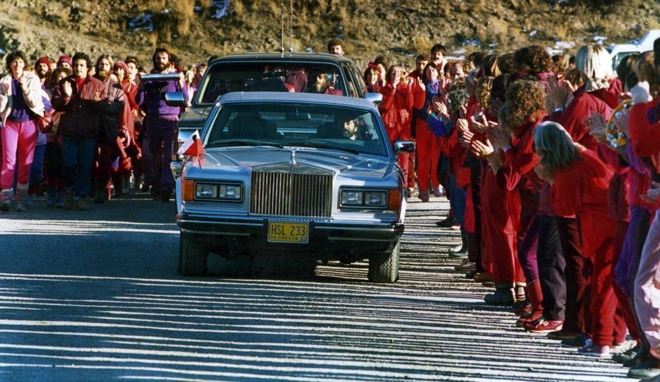 Click to enlarge cult motorcade
