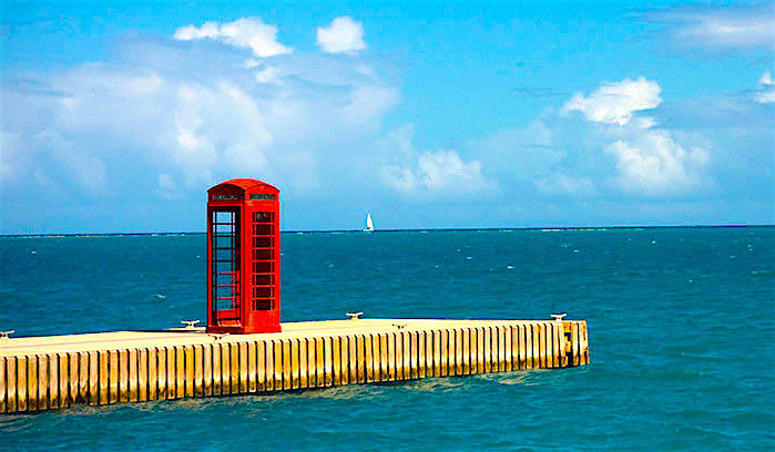 Phoneboothonpier
