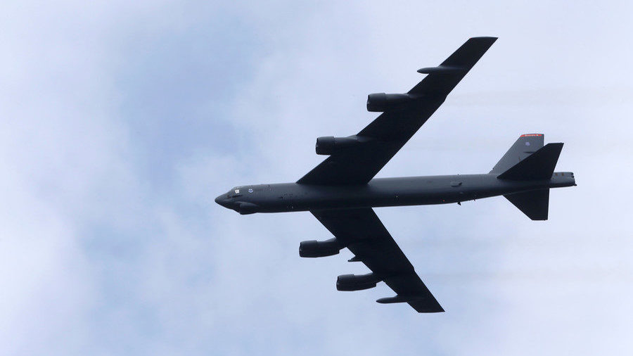 U.S. bomber B-52