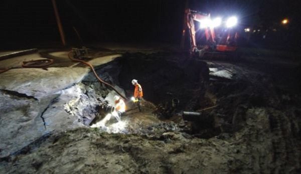 Massive Sinkhole Opens In Jacksonville Florida Earth