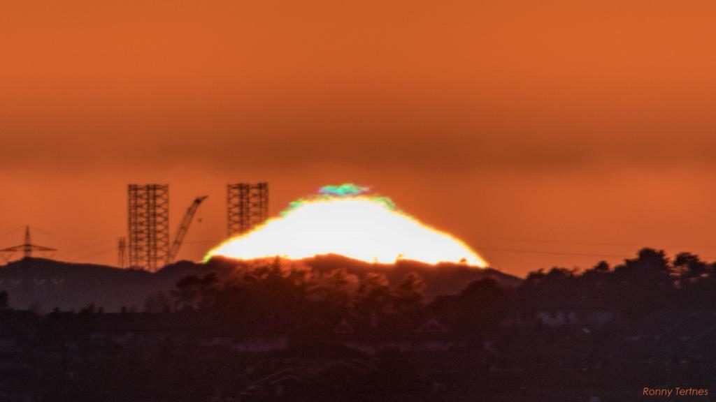 green flash sun April 2018 US