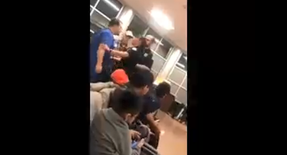 Click to enlarge police tase ER nurse mother treated