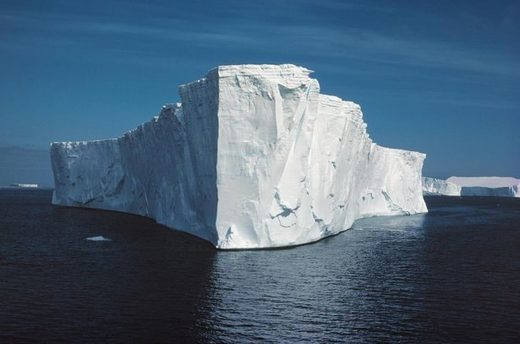 Click to enlarge icebergs towed Antarctica to South Africa