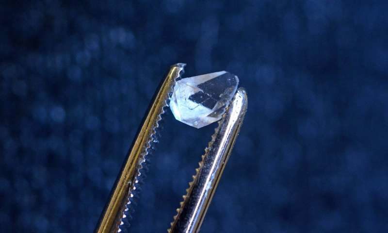 crystal of monoammonium phosphate time crystal