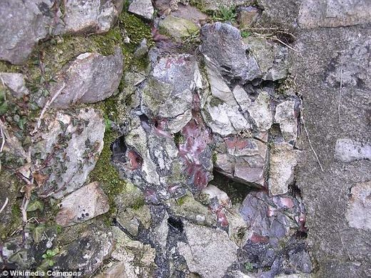 Click to enlarge melted rocks scotland