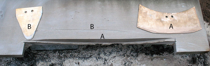 Click to enlarge bronze pendulum ax blade