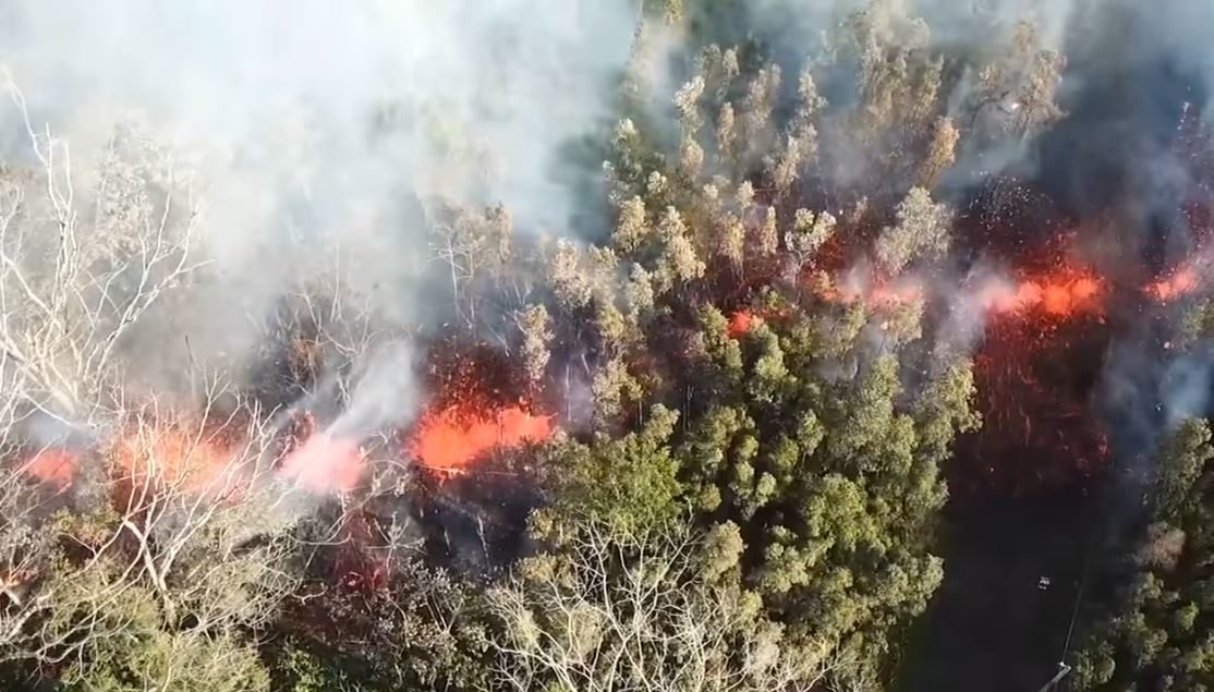 hawaii lava fissure