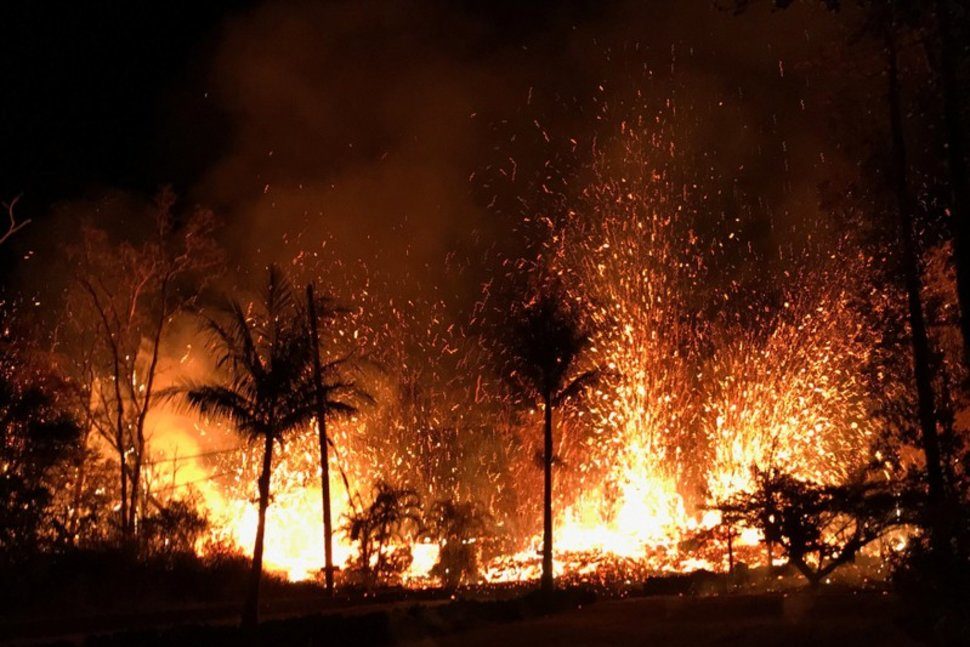 lava flow hawaii 2018 lailani estates