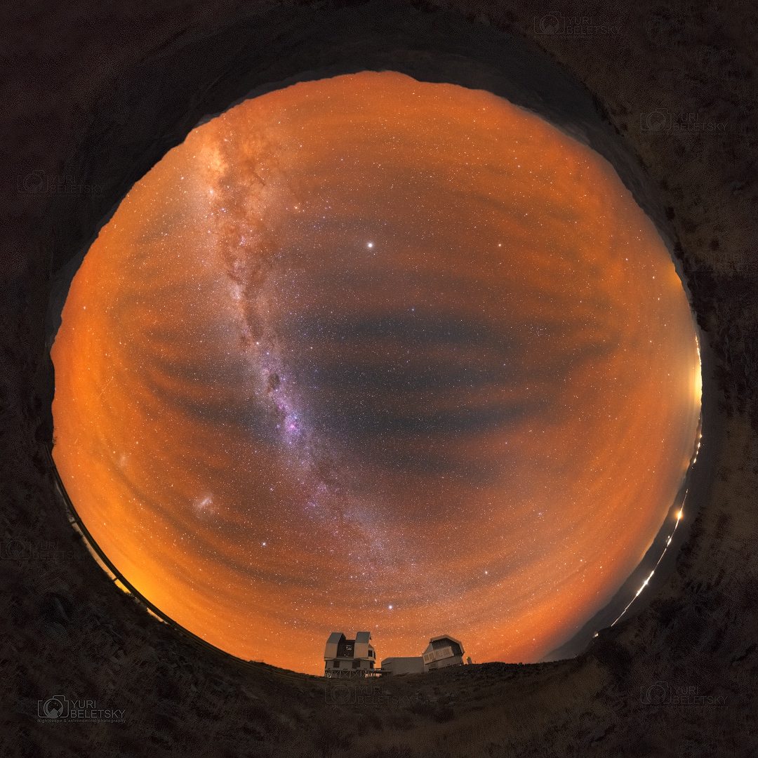 red air glow atacama