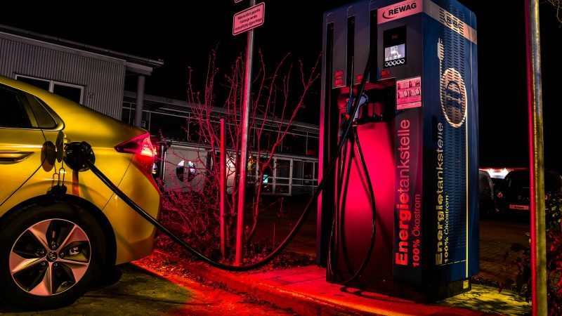 Click to enlarge electric cars