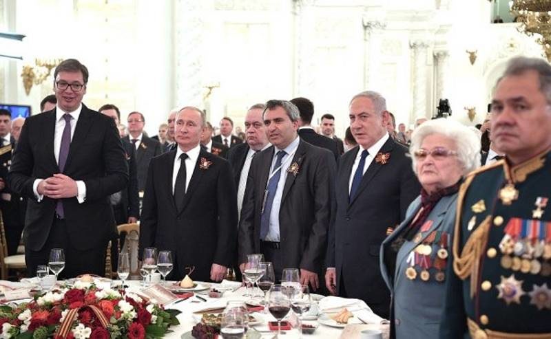 Click to enlarge putin netanyahu dinner moscow