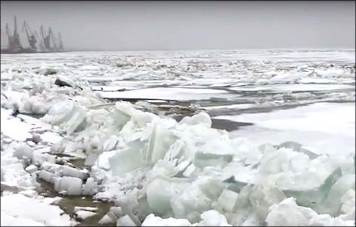 ob river ice tsunami