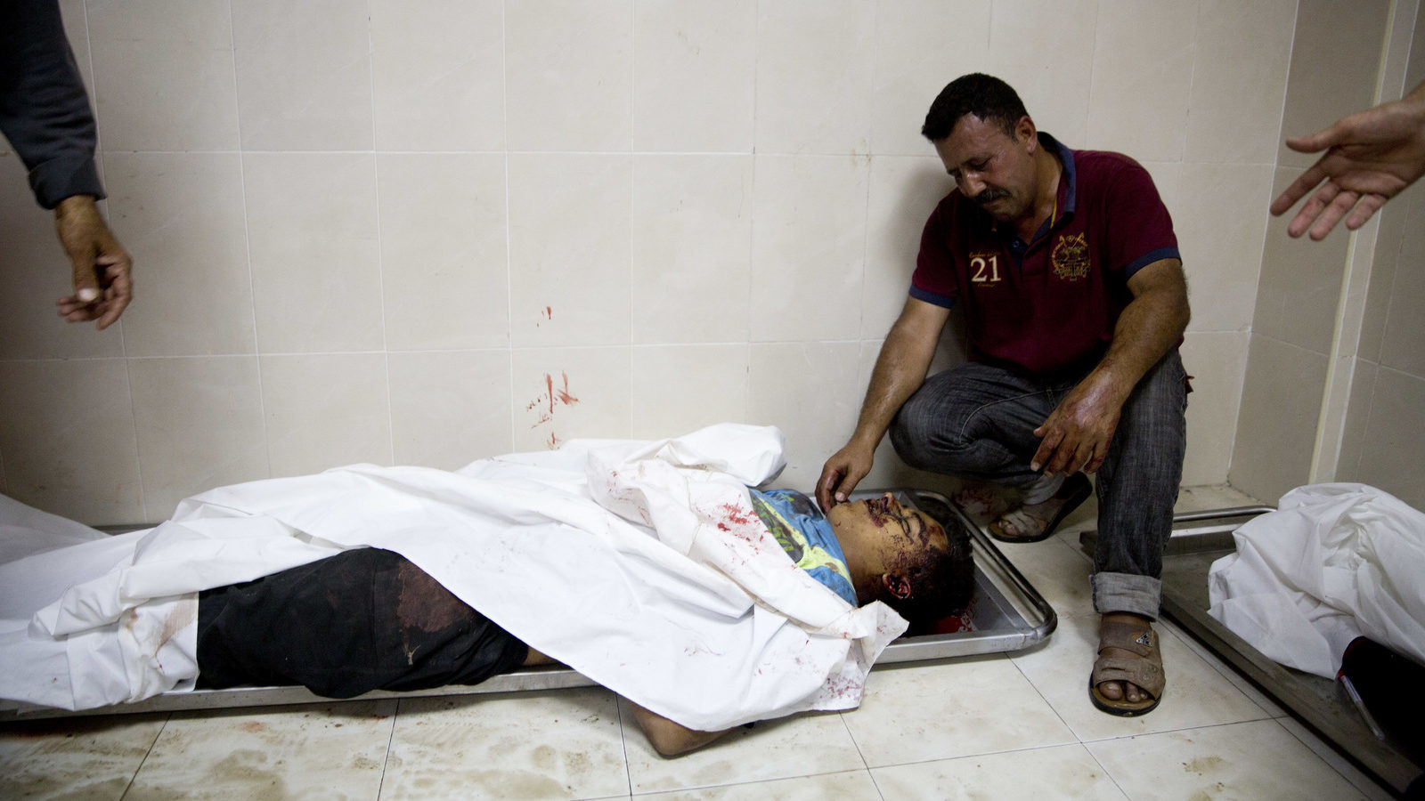 Click to enlarge palestinian protest victim father