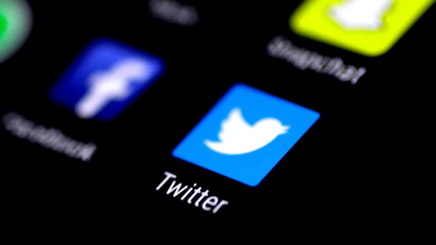 Click to enlarge Twitter button