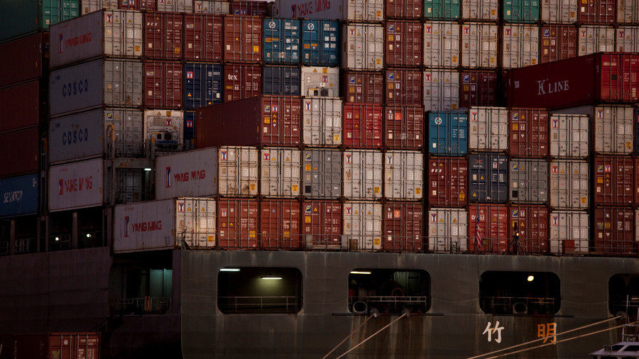 Click to enlarge Chinese container ship