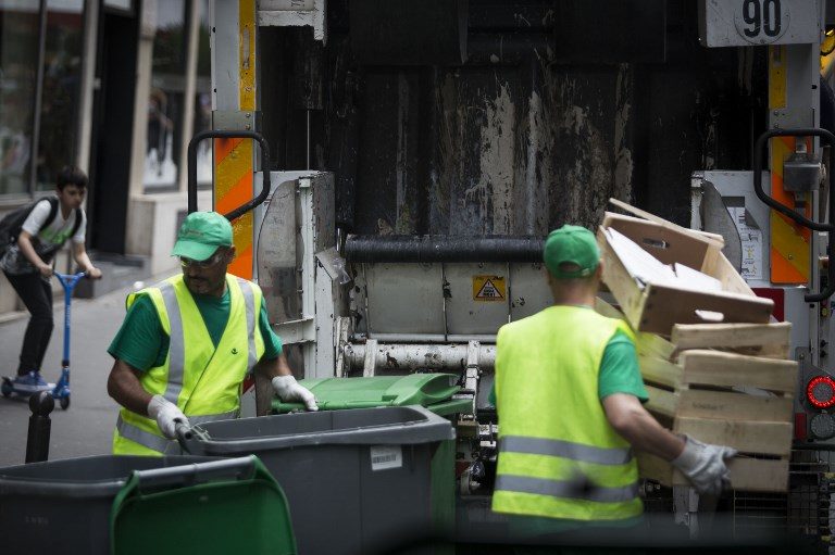 French garbage collectors