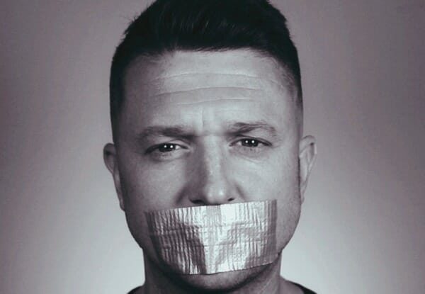 Click to enlarge Tommy Robinson
