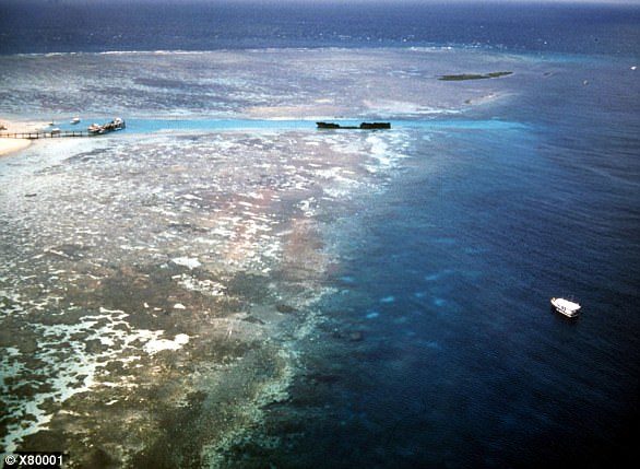 Click to enlarge An aerial view of Australia's Great Barrier Reef