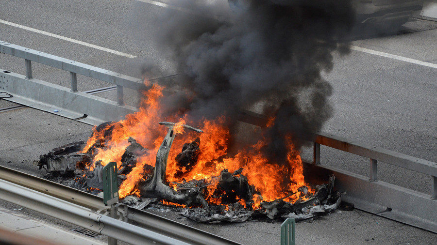Self-driving car crashes