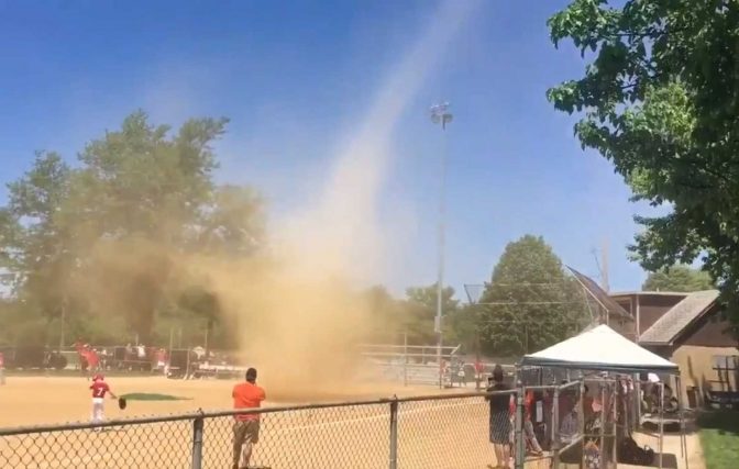 Click to enlarge dust devil