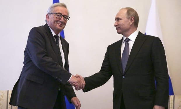 Jean-Claude Juncker (left) and Vladimir Putin, Russia’s president