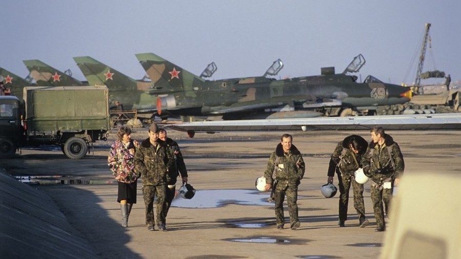 Soviet pilots at the Bagram airbase in Afghanistan on January 1, 1989.