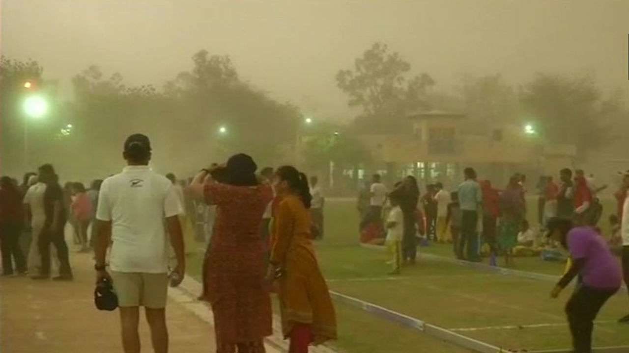 Dust storm in Uttar Pradesh, India
