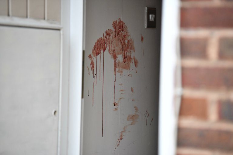 Click to enlarge woman stabbed london 3