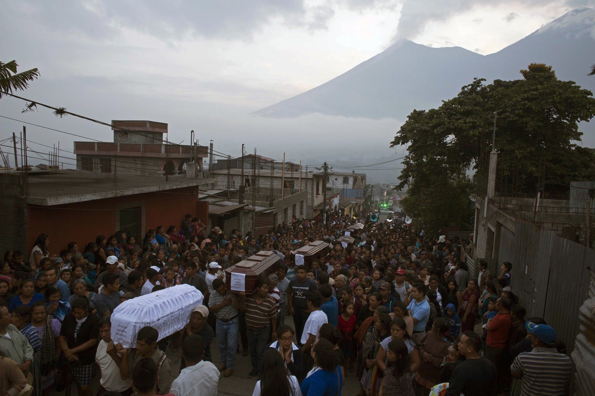 Click to enlarge guatemala volcano