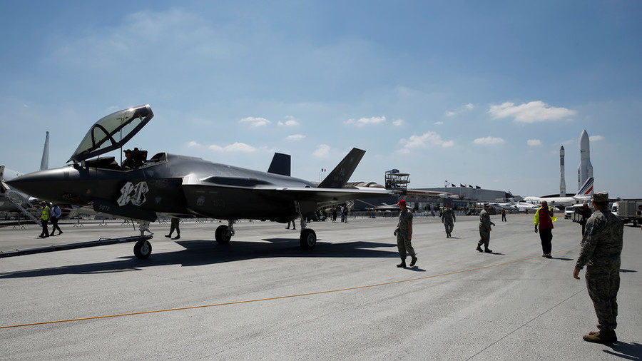Click to enlarge A Lockheed Martin F-35 Lightning II aircraft seen at the Paris Air Show.