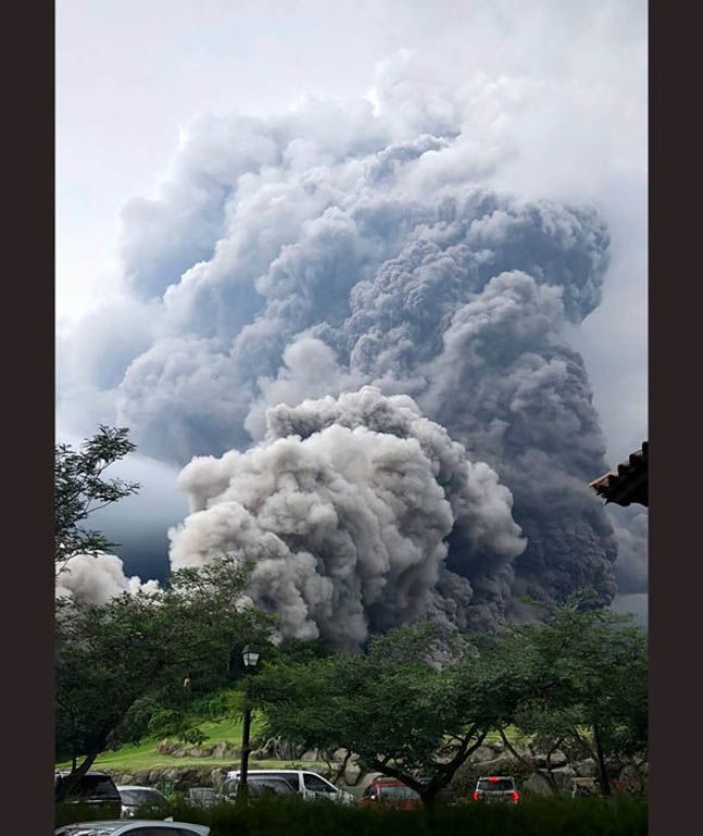 Fuego volcano eruption