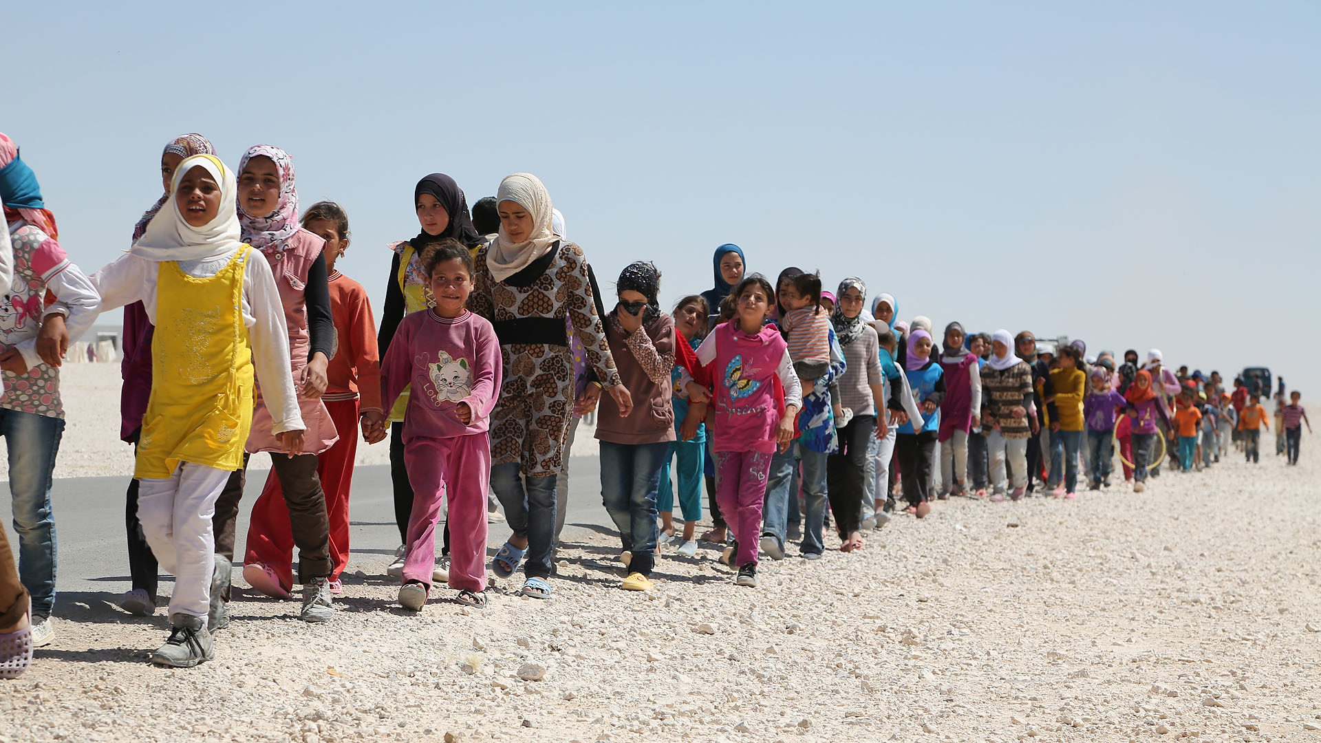 syrian refugees flee US Rukban camp