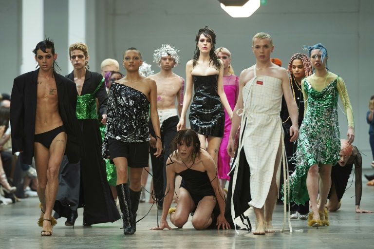 Fashion4