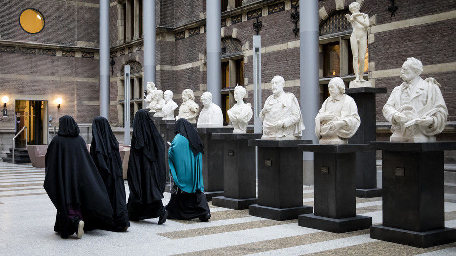 burqa ban, dutch ban face-covering clothes