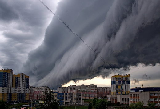 Click to enlarge Scary cloud