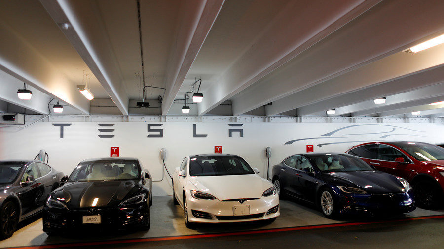 Click to enlarge Tesla cars