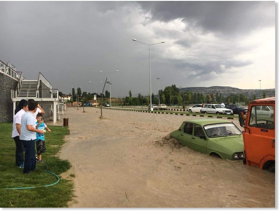 Heavy rainfall causes flooding across Turkey -- Earth Changes -- Sott.net