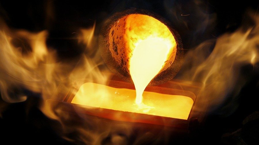 gold smelting