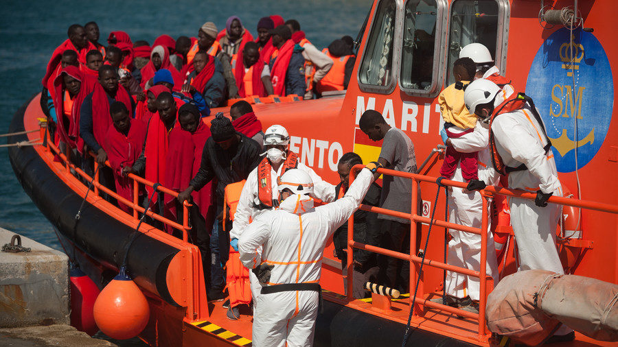 migrant boat