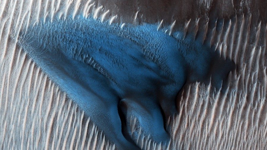 Blue dune, Mars